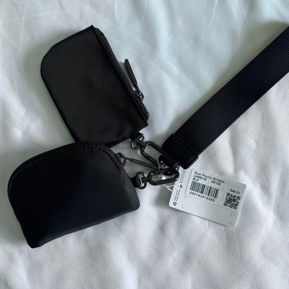 🆕🖤 Lululemon Dual Pouch Wristlet - Black - Picture 6 of 10